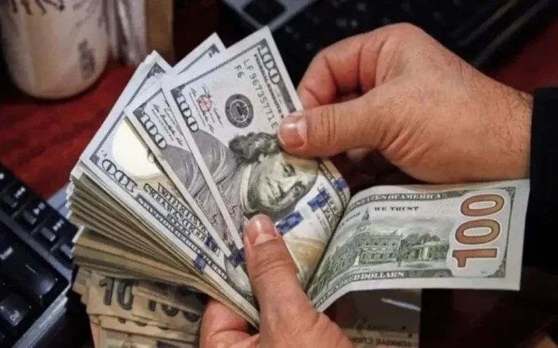 تراجع الدولار مقابل الجنيه في مكاتب الصرافة بنهاية اليوم